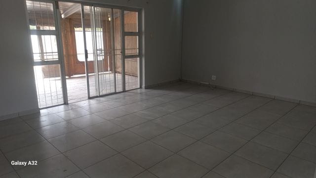 3 Bedroom Property for Sale in Rhodesdene Northern Cape